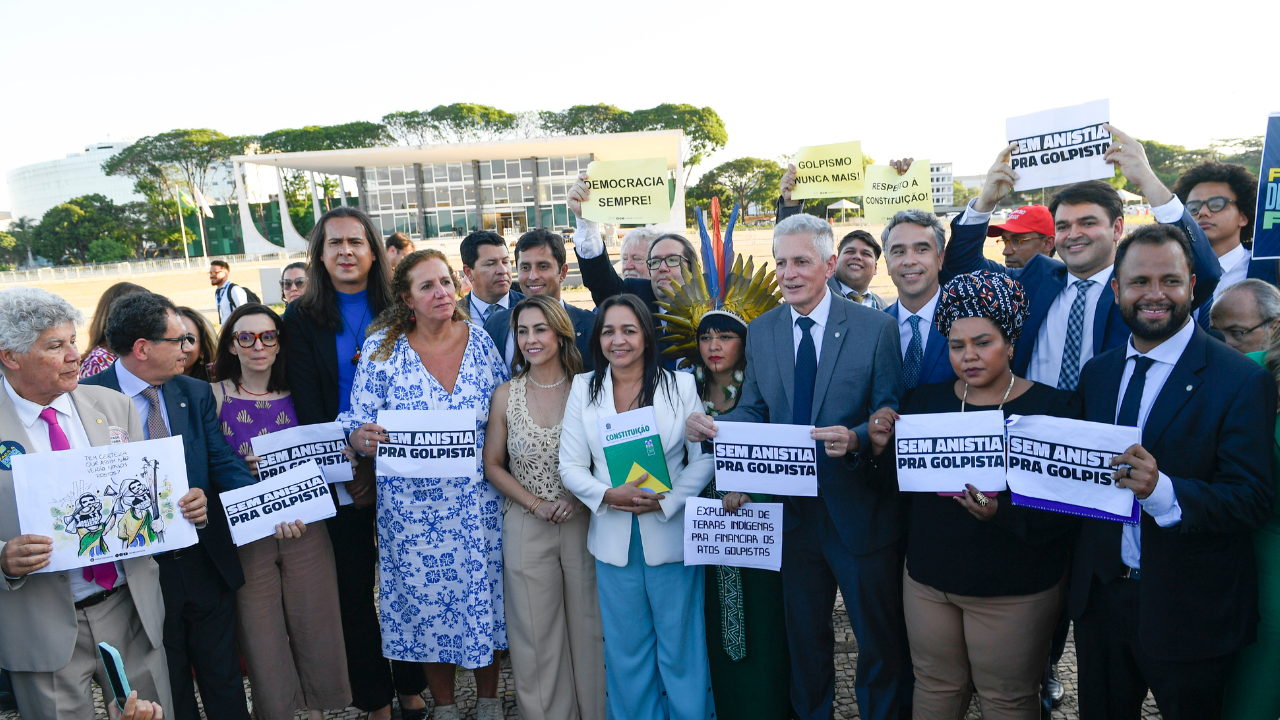 Ao vivo: CPI do 8 de Janeiro apresenta relatório final 